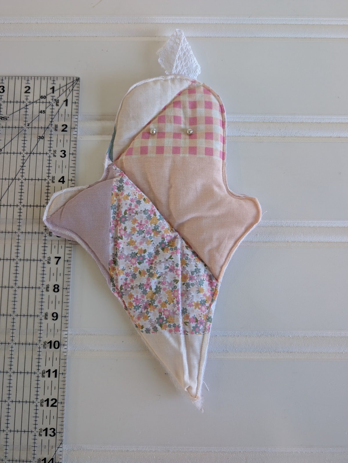 Quilted Pancake Ghostie Hanging - Pastel